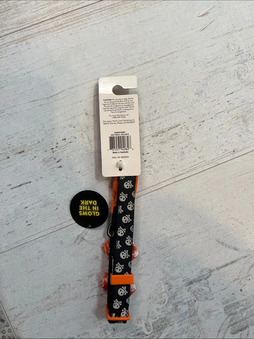 Thrills and Chills Glow in The Dark Dog Collar Size Small